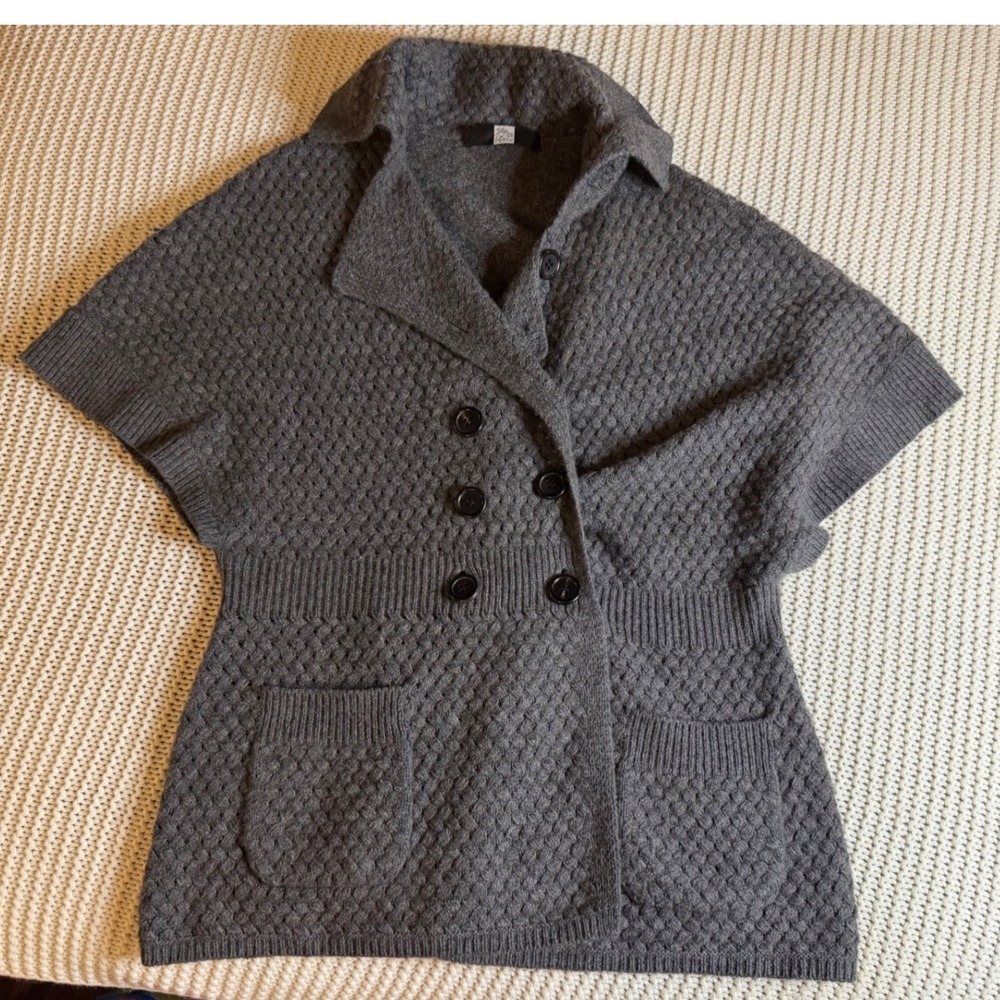 Saks Fifth Avenue Gray Double Breasted Short Sleeve Cardigan Sweater Small